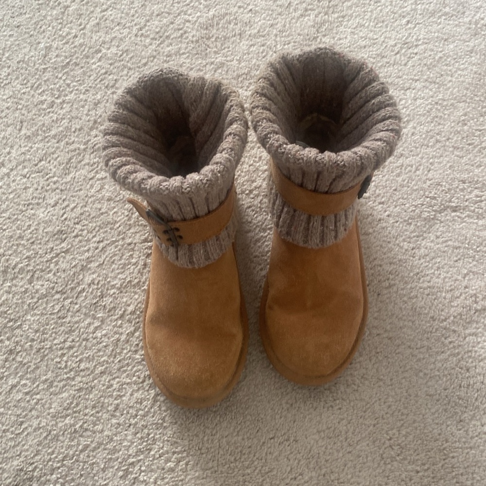 Ugg Boot - Size Us 4 Cambridge Chestnut Like New - image 2